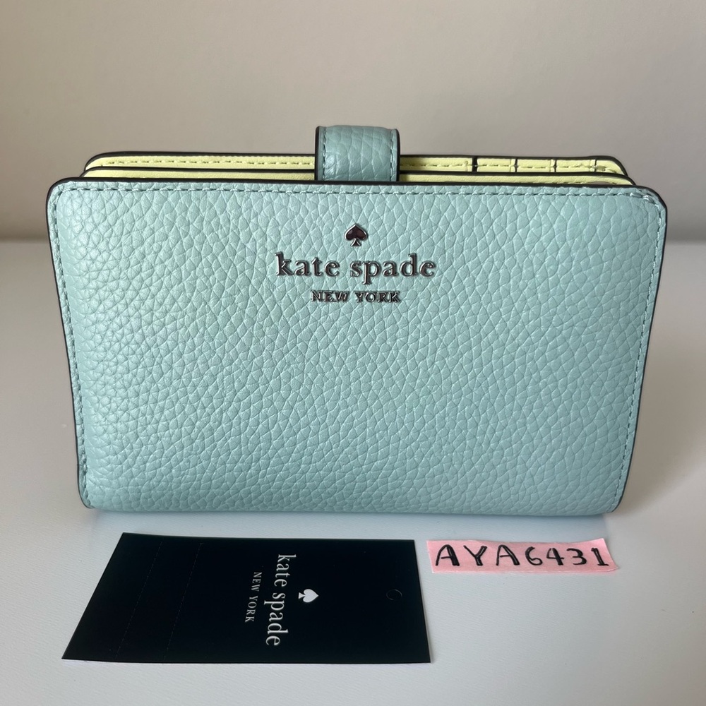 Kate Spade Wallet🎈🎈 - Picture 2 of 10